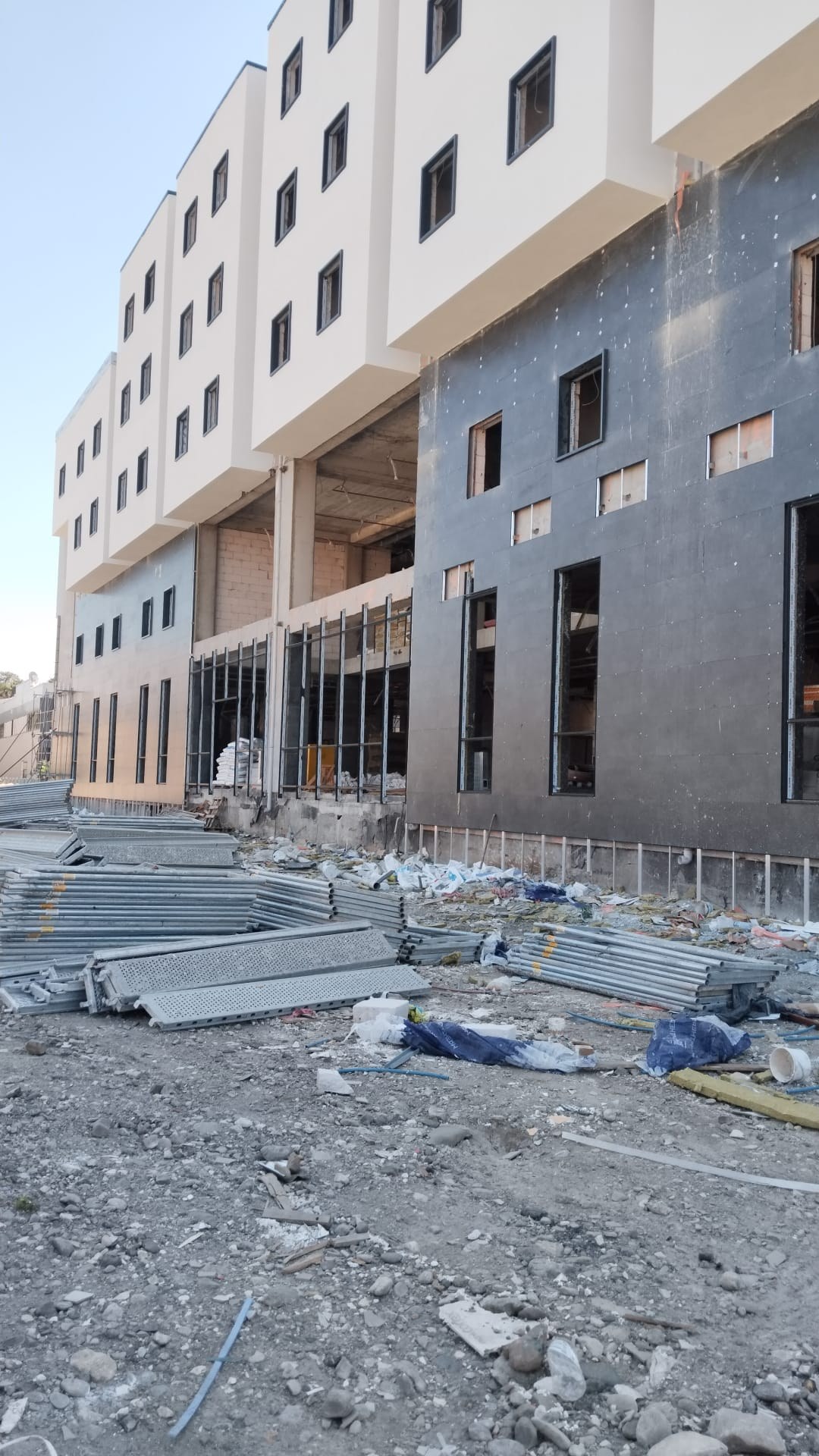 Radisson Blu Otel — cephe uygulama detayı, inşaat aşaması